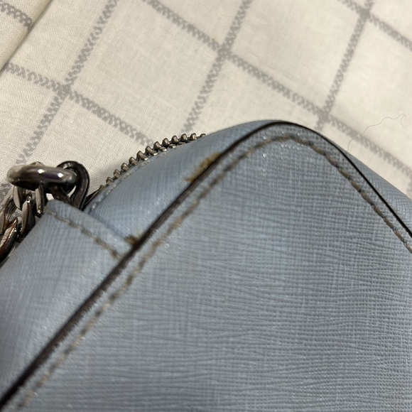 Michael kors crossbody - Picture 3 of 6